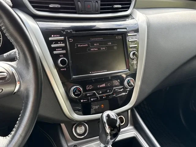 Used 2020 Super Black Metallic Nissan SV image 26