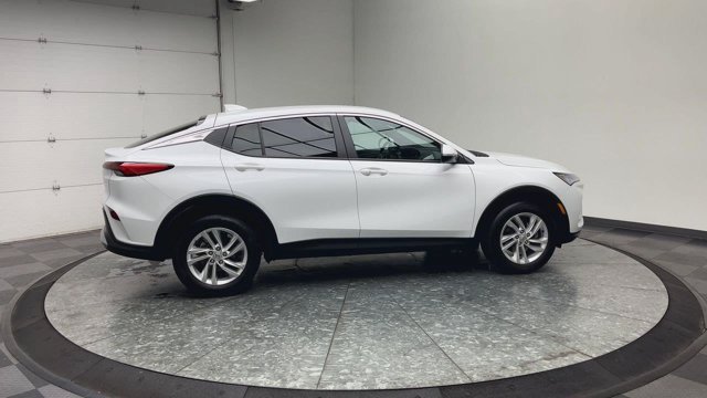 Used 2025 Summit White Buick Preferred image 36