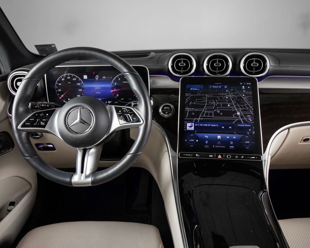Certified Used 2023 White Mercedes-Benz GLC 300 image 8
