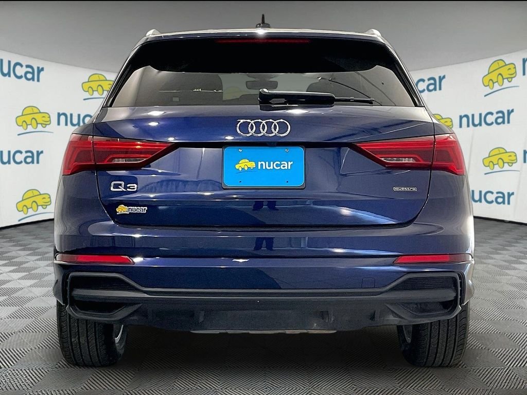 Used 2025 Navarra Blue Metallic Audi Premium image 5