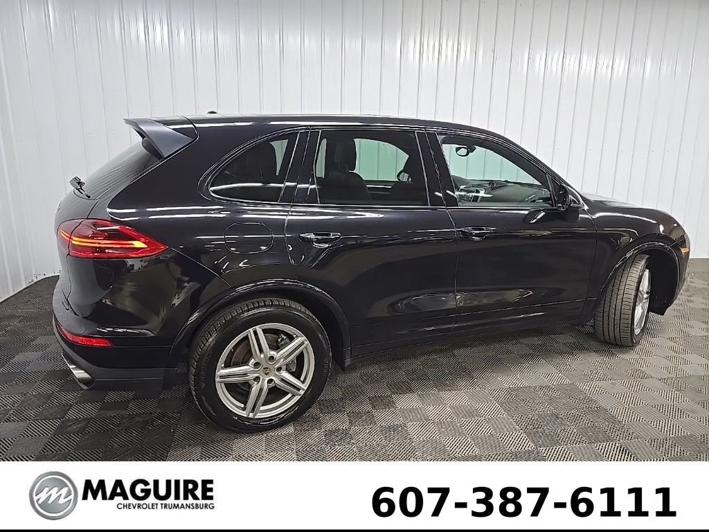 Used 2017 Black Porsche Base image 3