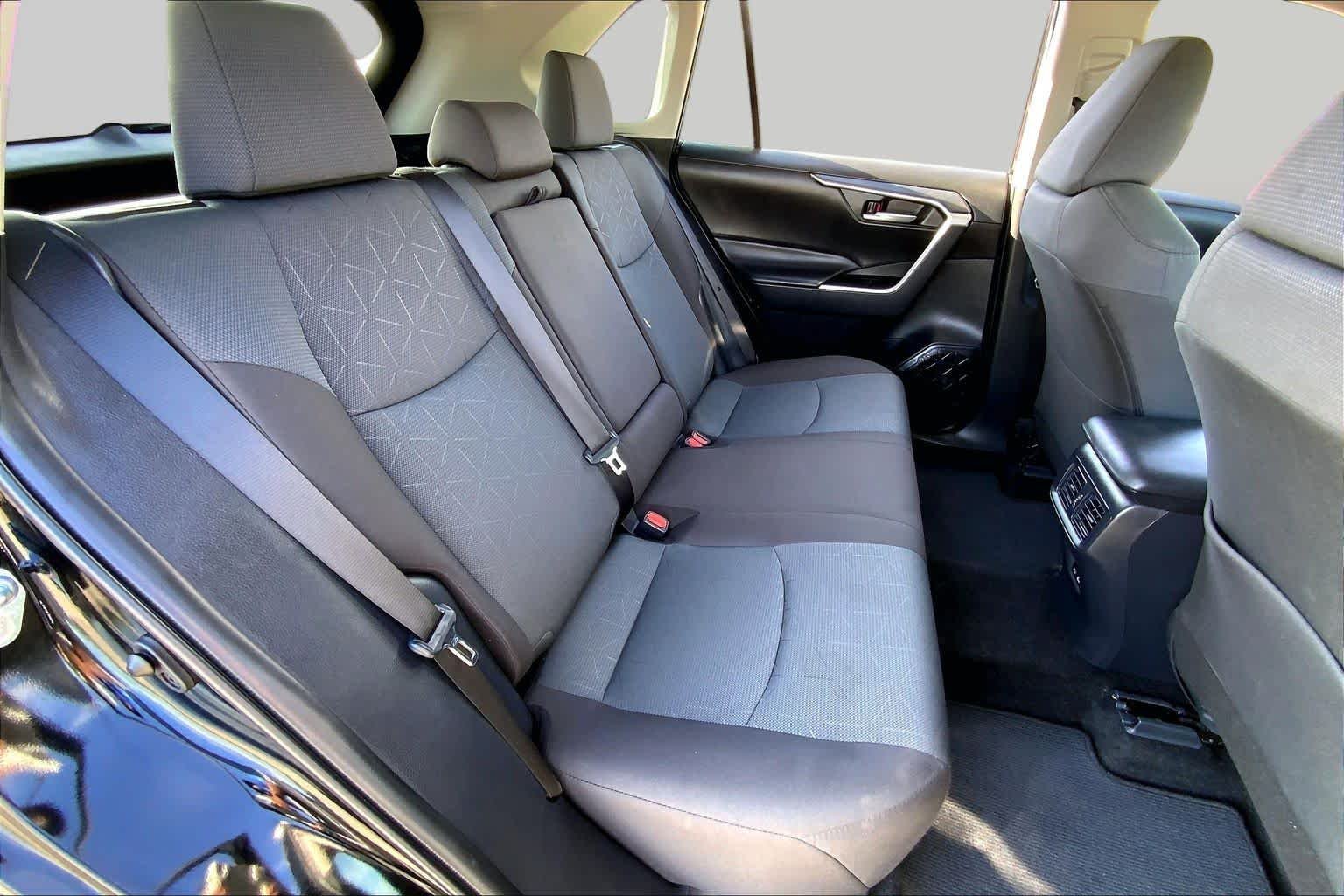 Used 2025 Midnight Black Metallic Toyota XLE image 19