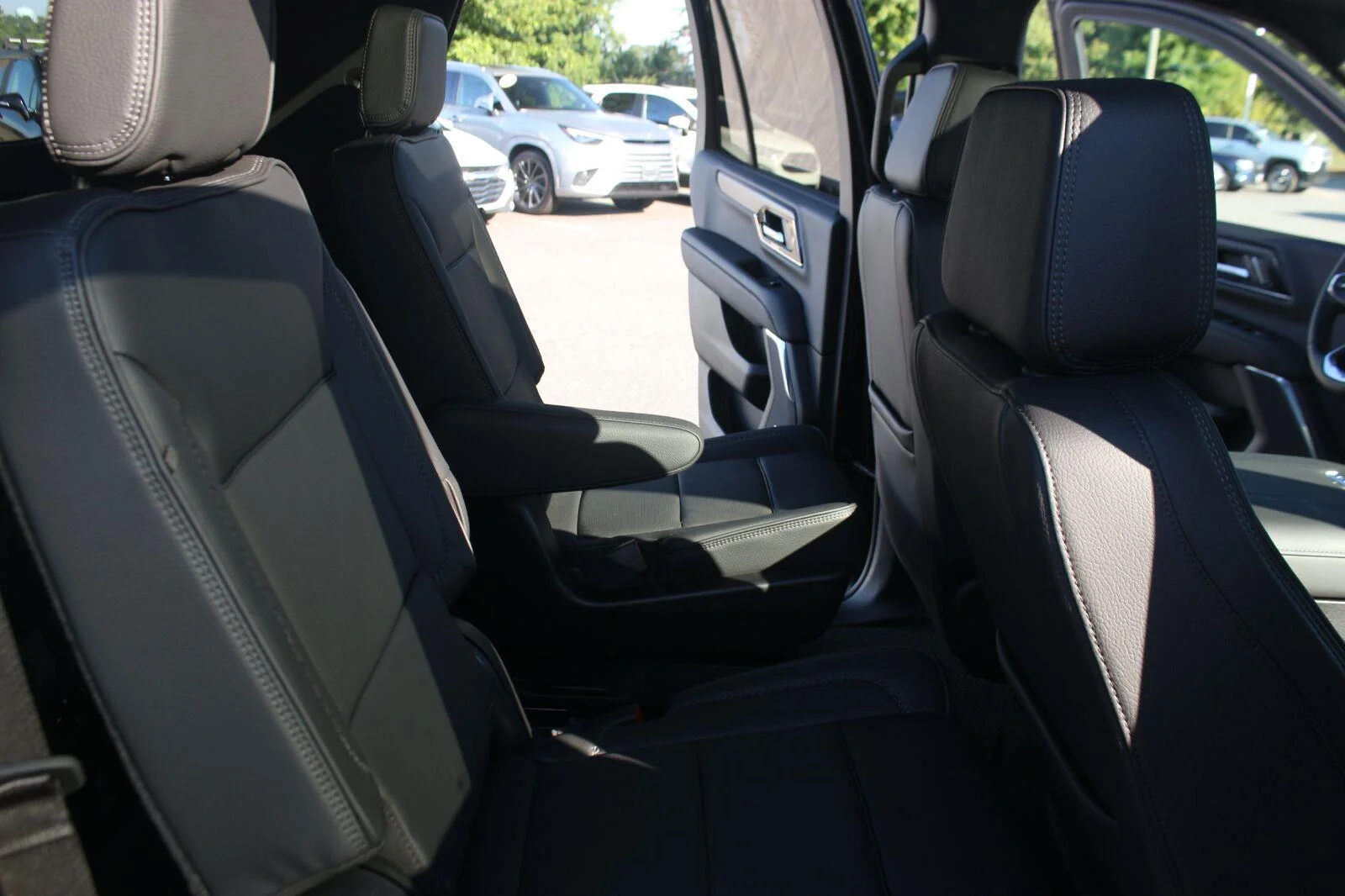 Used 2026 Onyx Black GMC Denali image 36