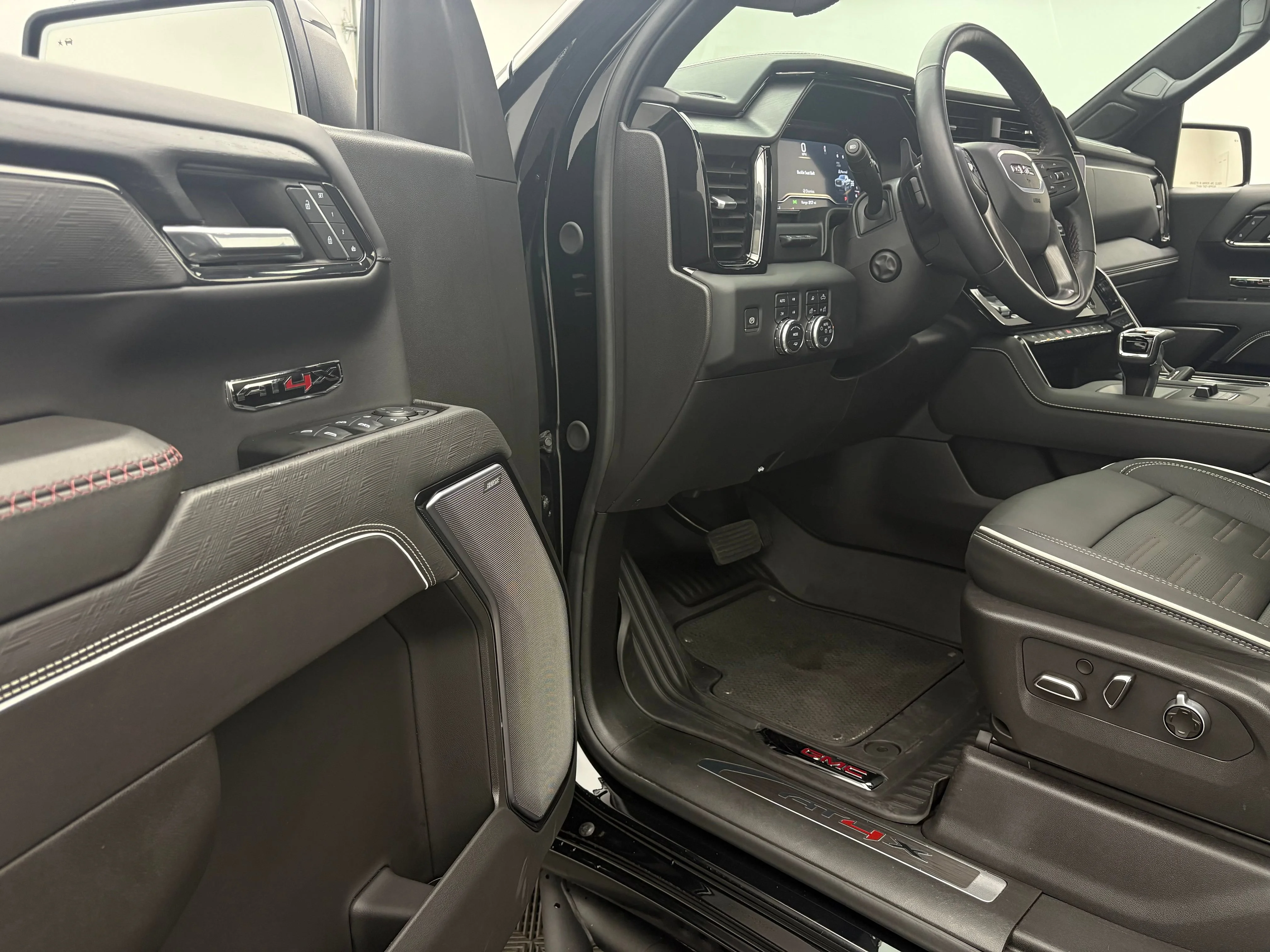 Used 2024 Onyx Black GMC AT4X image 18