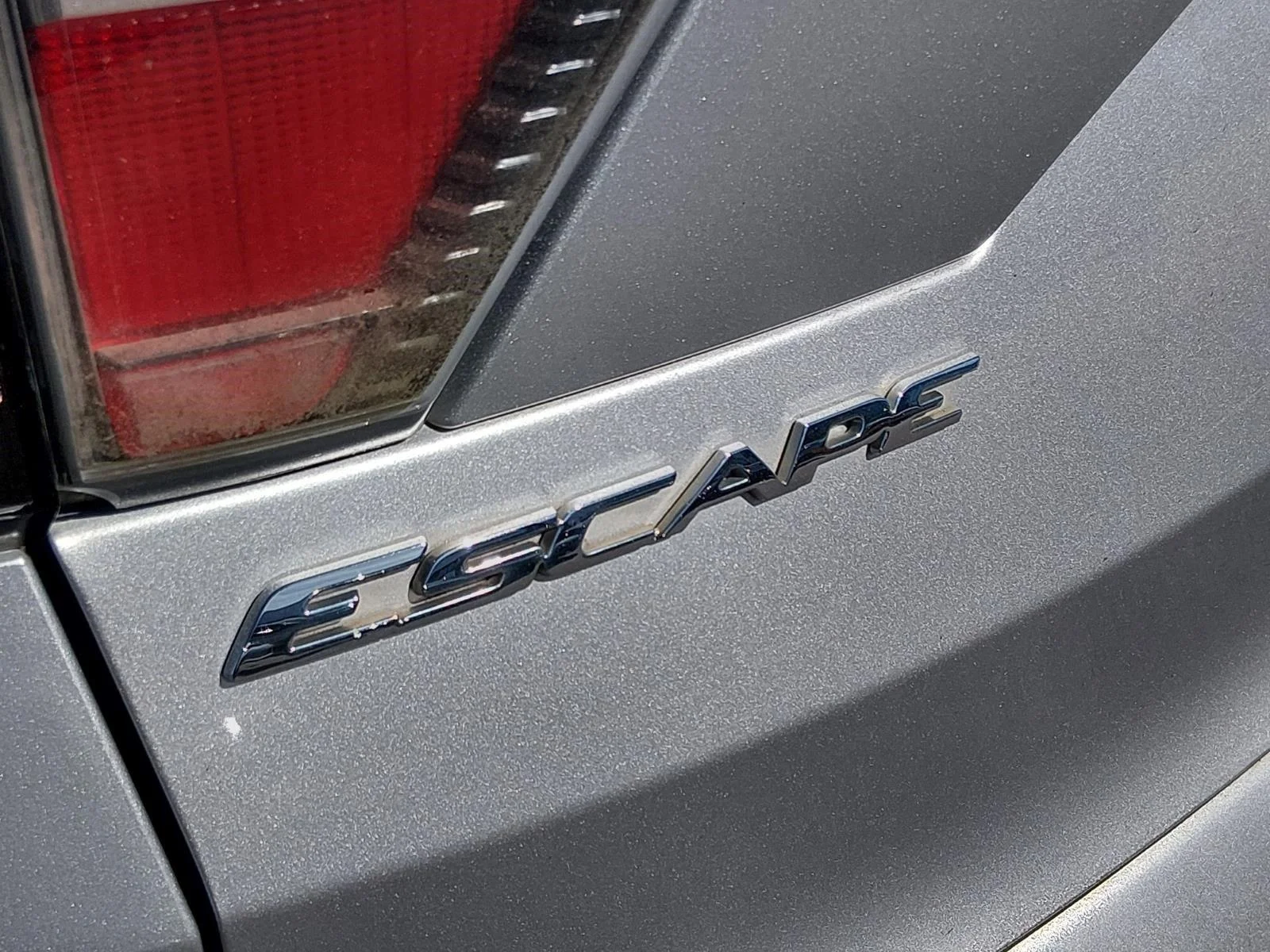 Used 2017 Ingot Silver Ford SE image 19