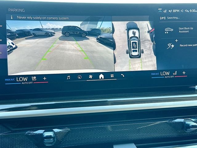 Used 2026 White BMW xDrive40i image 13