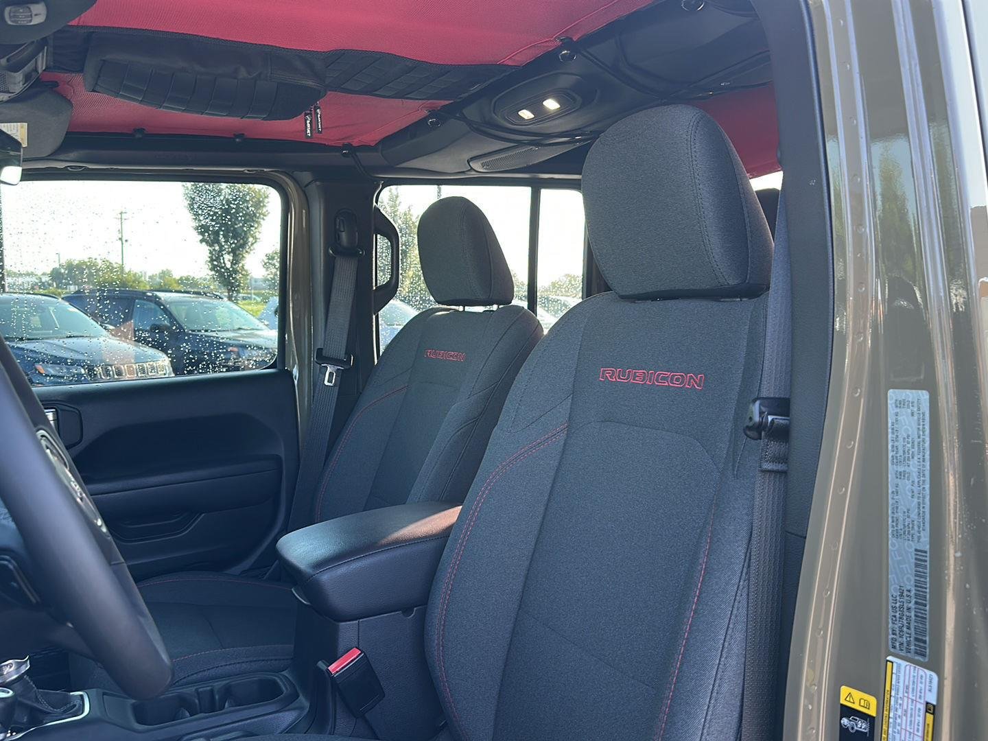 Used 2025 41 Jeep Rubicon image 11