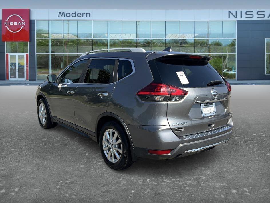 Used 2017 Gun Metallic Nissan SV image 7