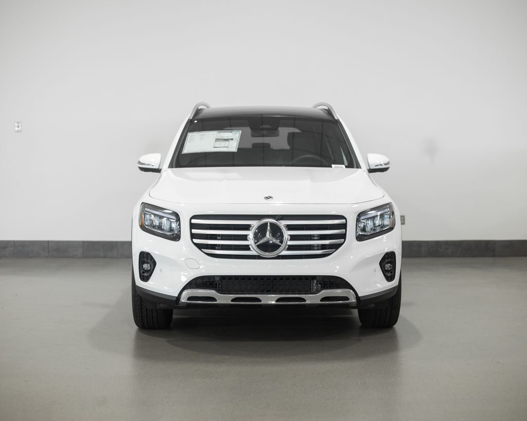 New 2026 Polar White Mercedes-Benz GLB 250 image 2