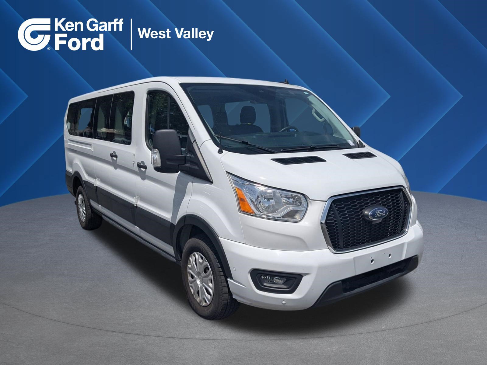 2021 Ford Transit 350 XLT Low Roof Sliding Pass. 148's photo