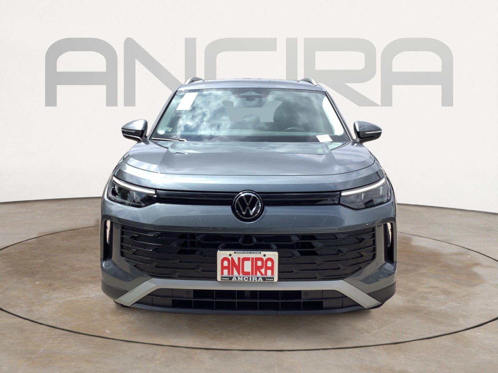 New 2025 Platinum Gray Metallic Volkswagen SE image 3