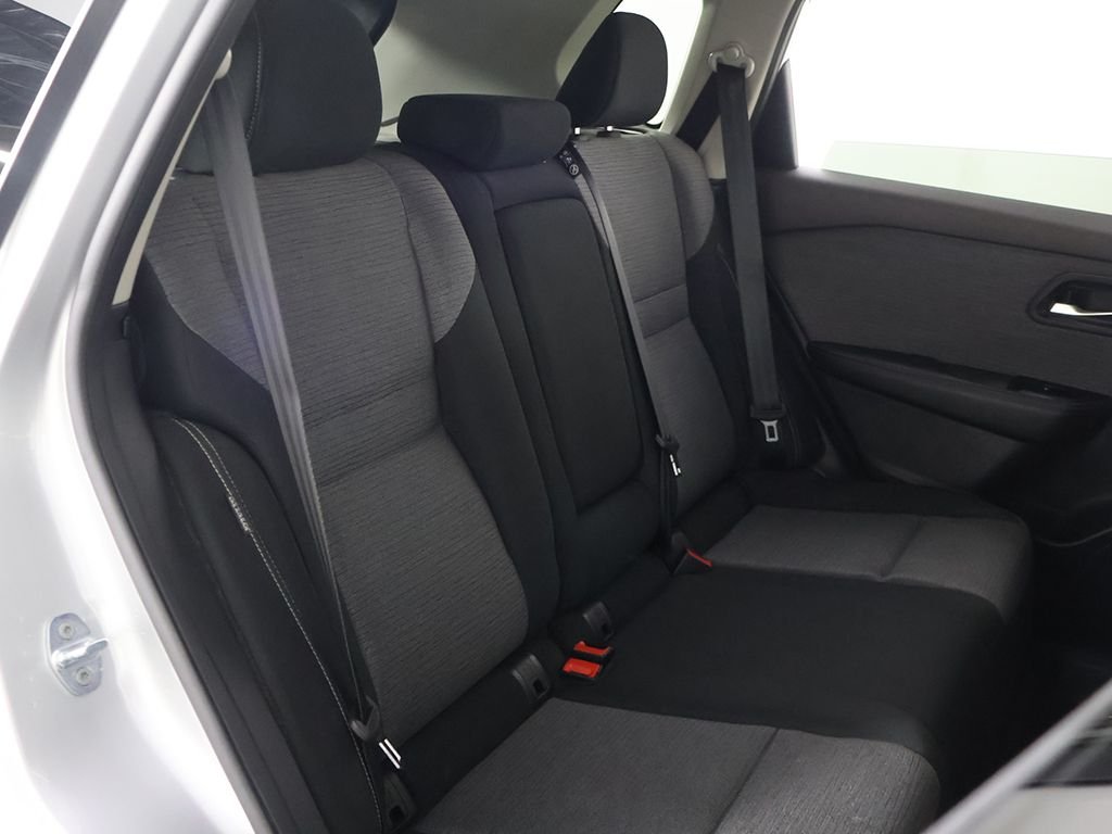 Used 2023 Silver Nissan SV image 29