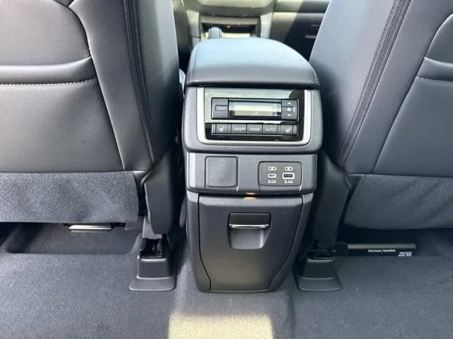New 2026 SAPPHIRE BLUE PEARL Subaru Limited 7-Passenger image 65