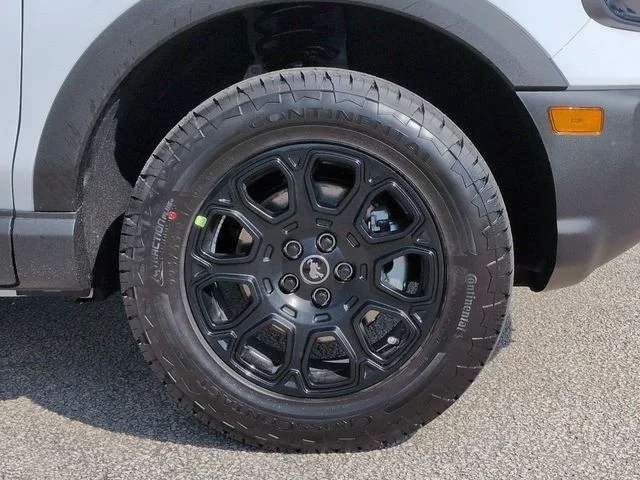 New 2026 Oxford White Ford Badlands® image 10