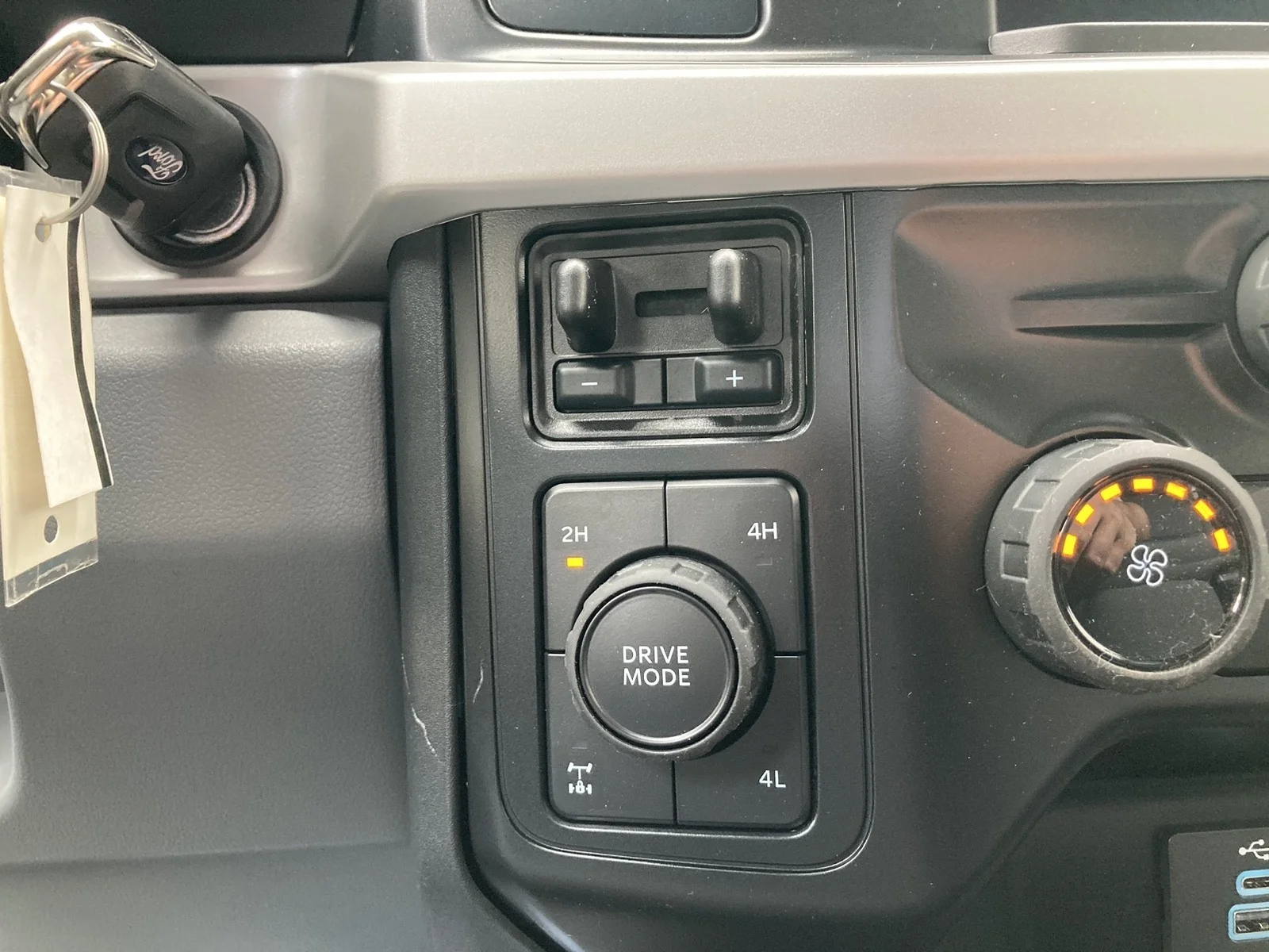New 2026 Carbonized Gray Metallic Ford F-250® XL image 13
