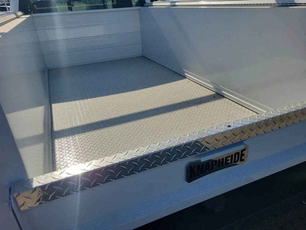 New 2026 Bright White Clear-Coat Exterior Paint RAM Tradesman image 25