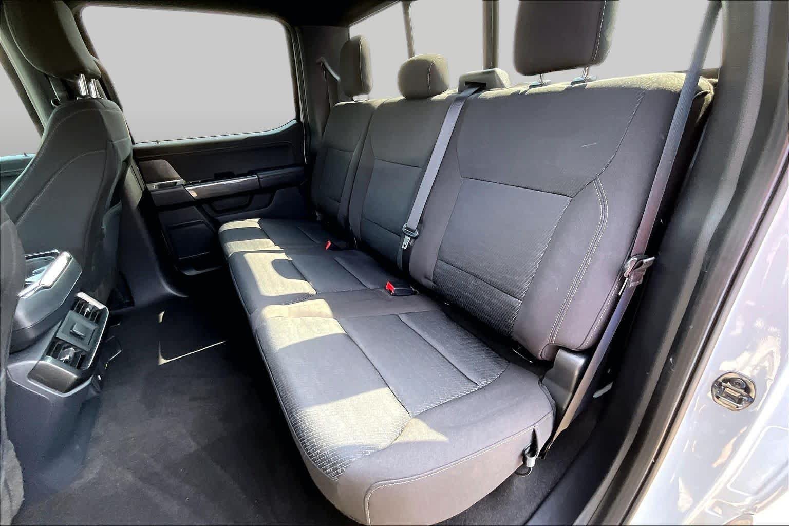 Certified Used 2023 Avalanche Gray Ford XLT image 24