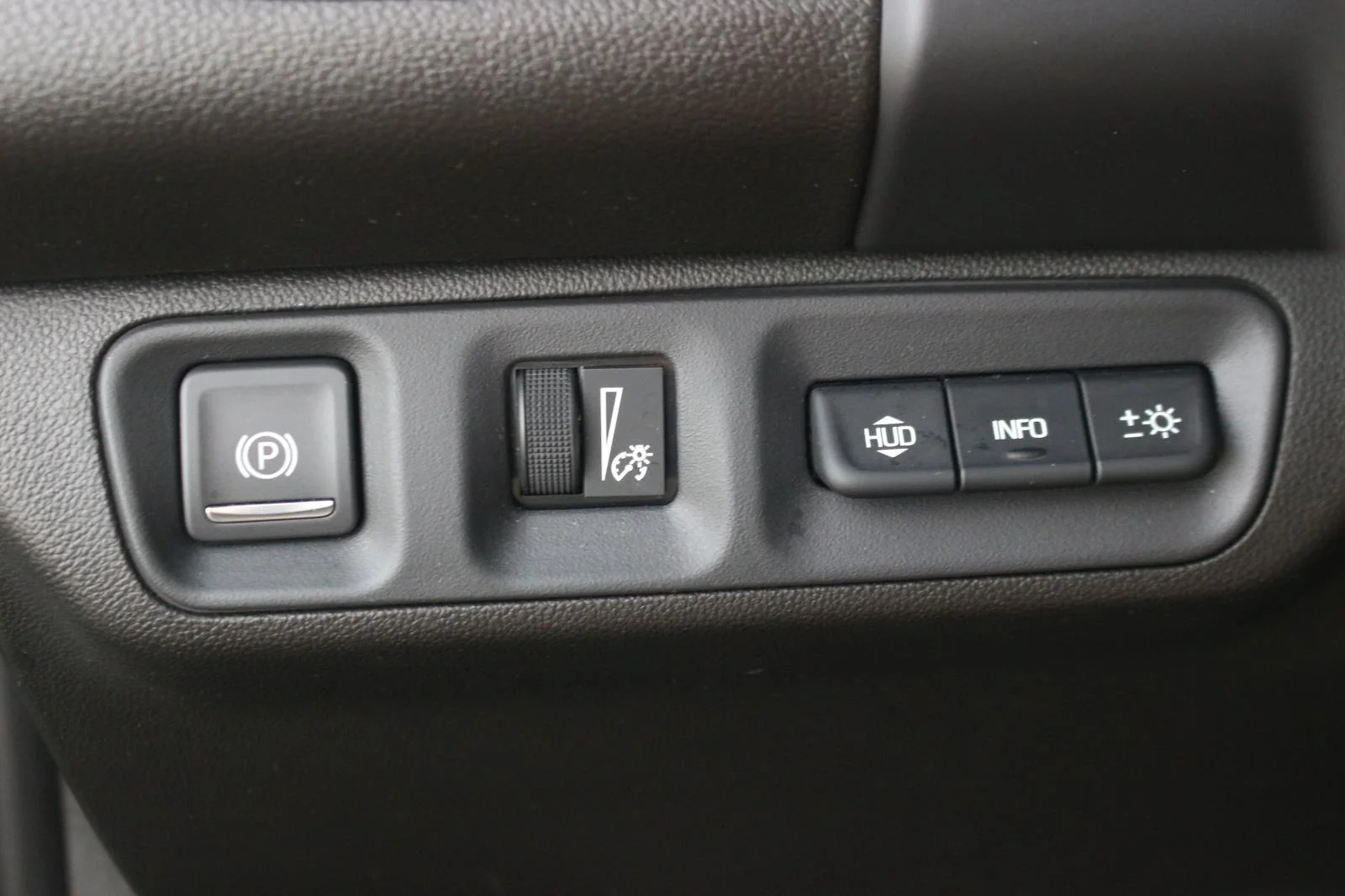 Used 2020 SMOKEY QUARTZ METALLIC GMC SLT image 33