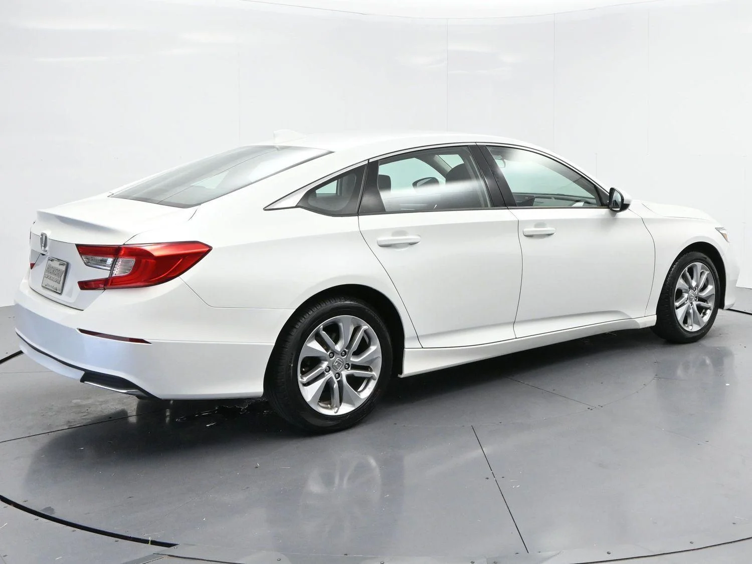 Used 2020 Platinum White Pearl Honda LX image 7