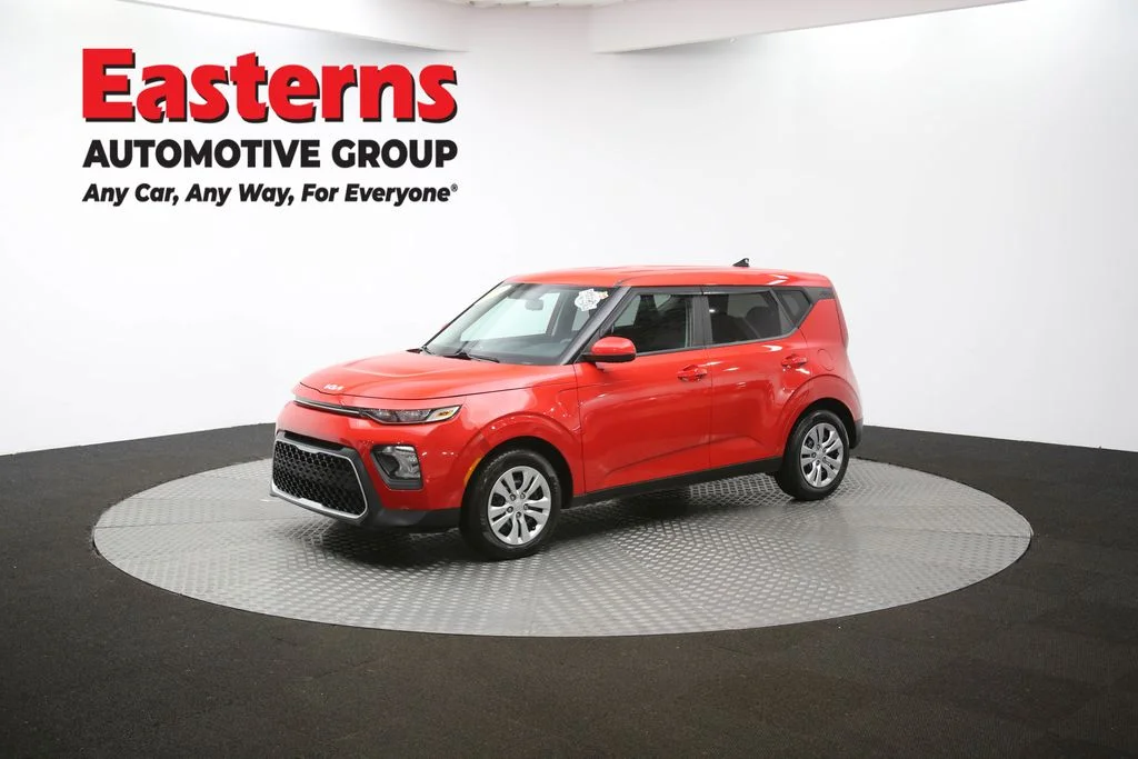 Used 2022 Red Kia LX image 54