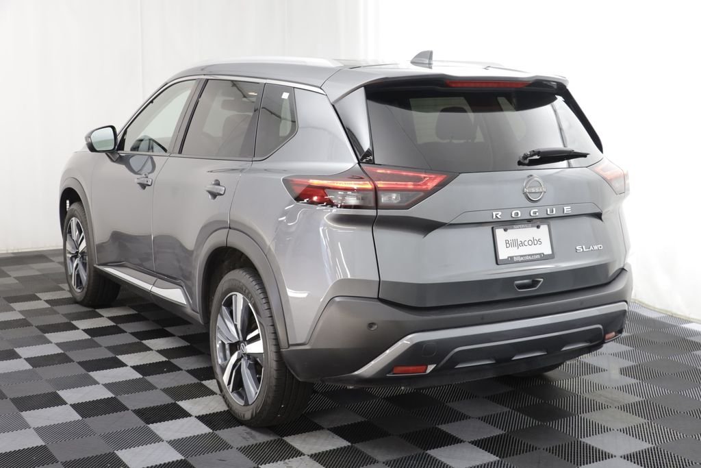 Used 2023 Gun Metallic Nissan SL image 15