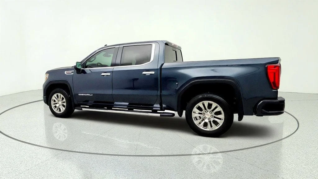 Used 2021 Hunter Metallic GMC 4WD Crew Cab 147