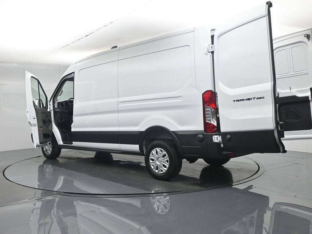 New 2026 White Ford Base image 31