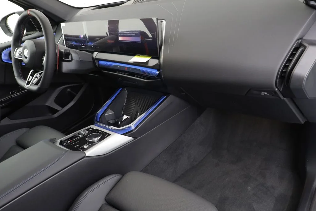 New 2026 White BMW M50 xDrive image 22