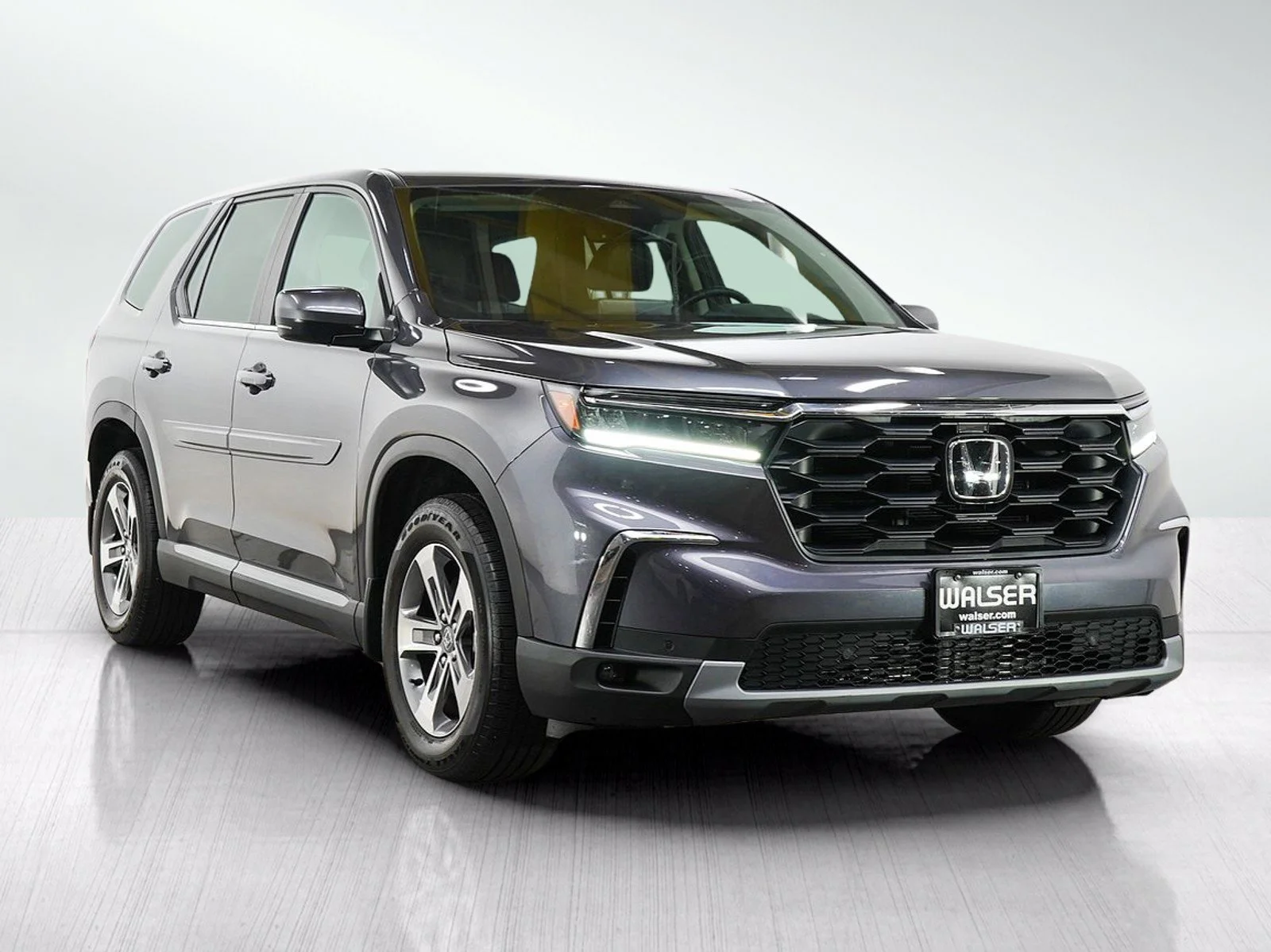 Used 2023  Honda EX-L image 7