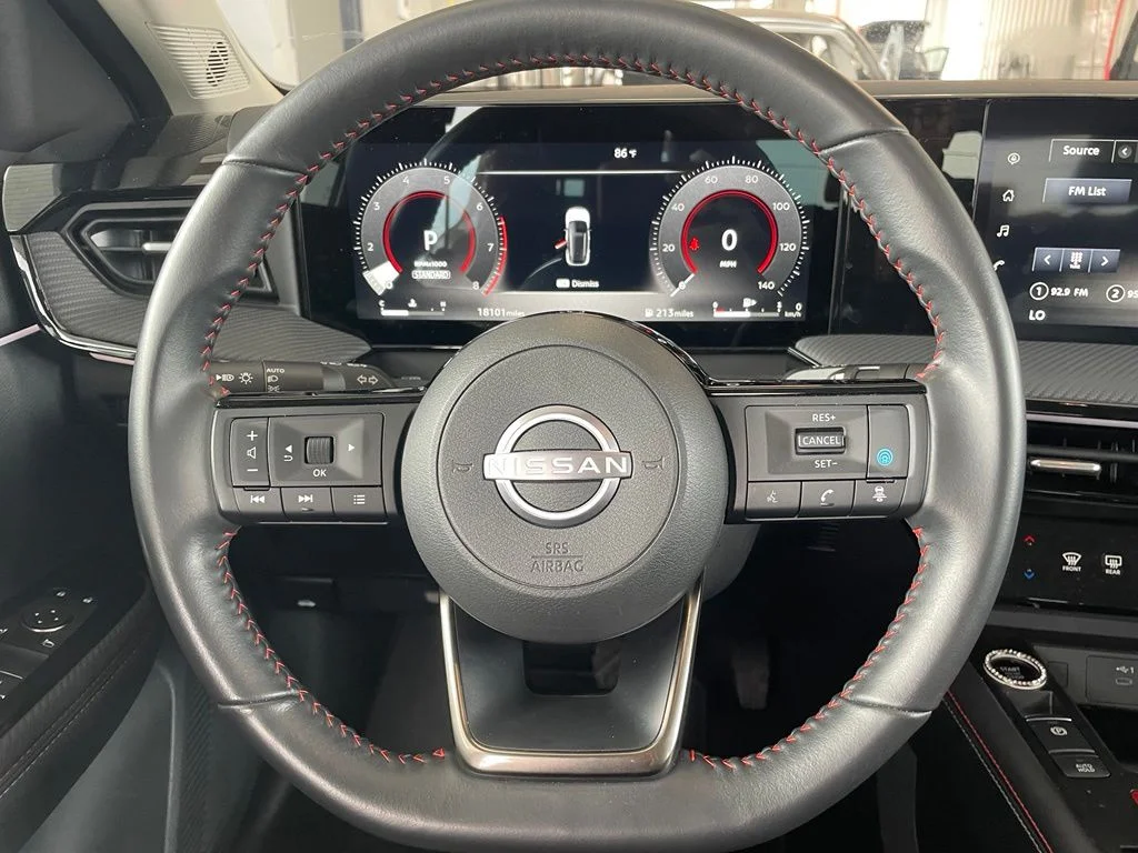 Used 2025 Brown Nissan SR image 14