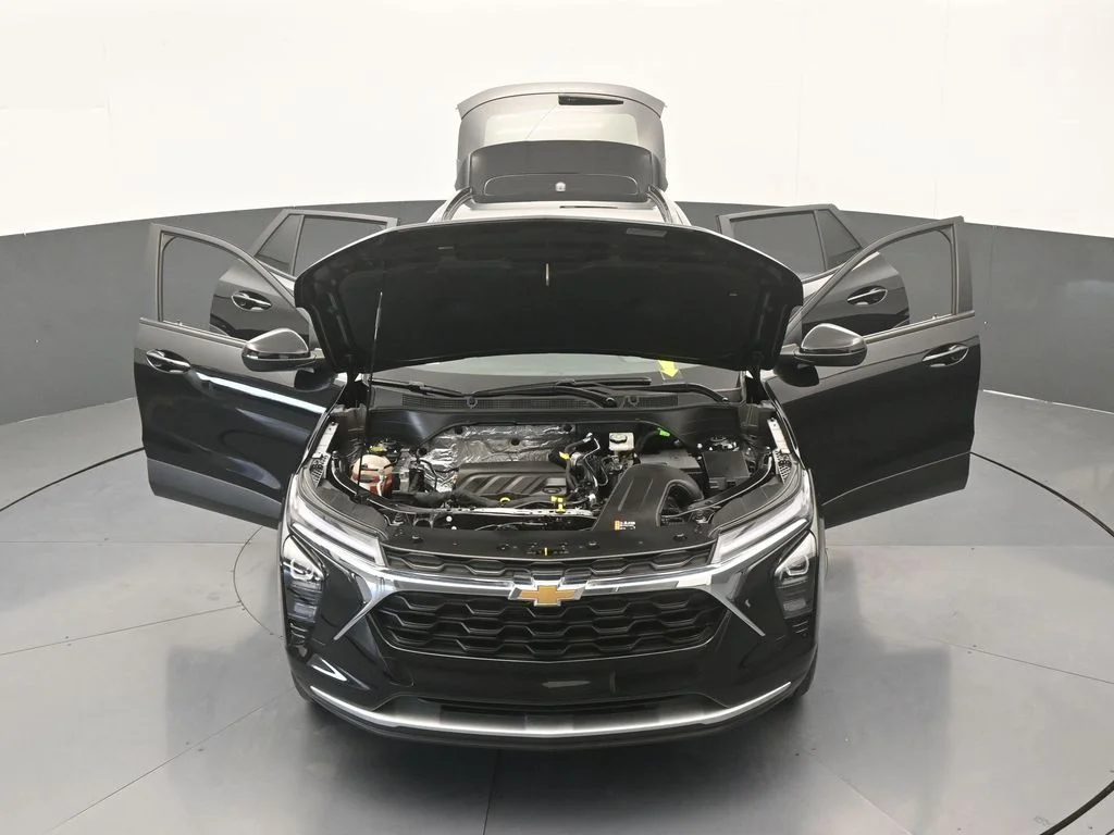 Used 2025 Mosaic Black Metallic Chevrolet LT image 67