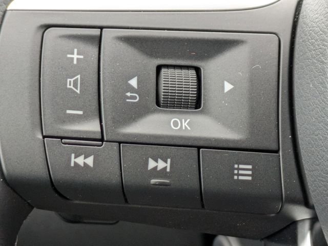 New 2026 RADIANT WHITE INFINITI Sport AWD image 32