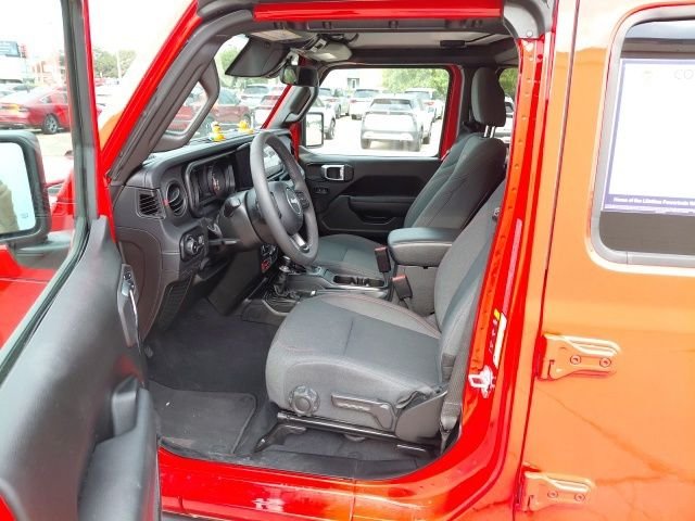 Used 2026 Red Clearcoat Jeep Rubicon image 22