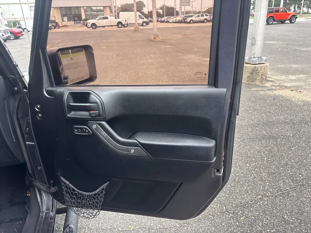 Used 2017 Gray Jeep Sport image 18