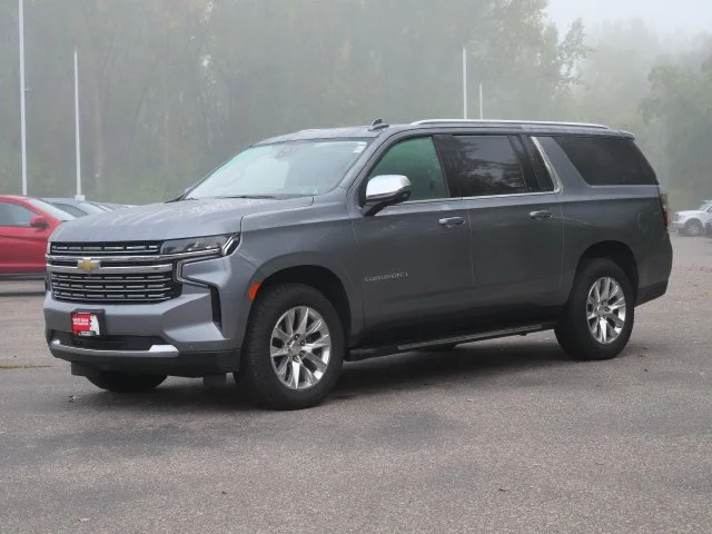 Used 2021 Chevrolet Suburban Premier with VIN 1GNSKFKD9MR338835 for sale in White Bear Lake, Minnesota