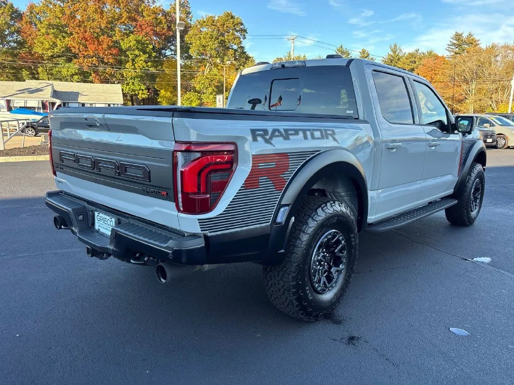 Used 2026 Avalanche Ford Raptor image 3