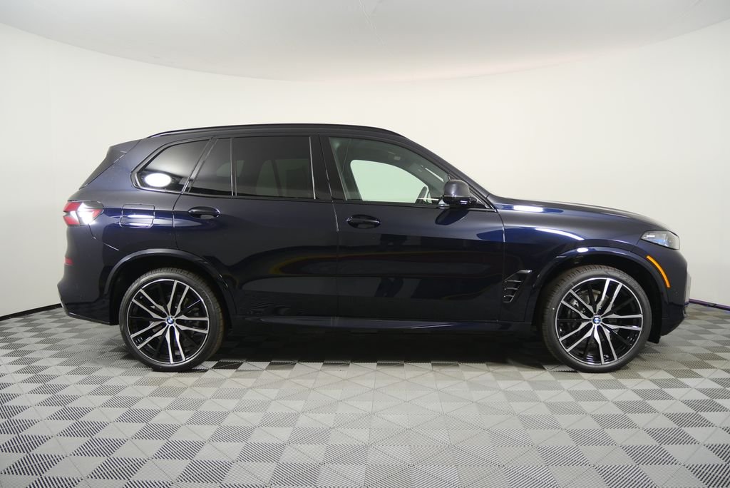New 2026 Carbon Black Metallic BMW xDrive40i image 2