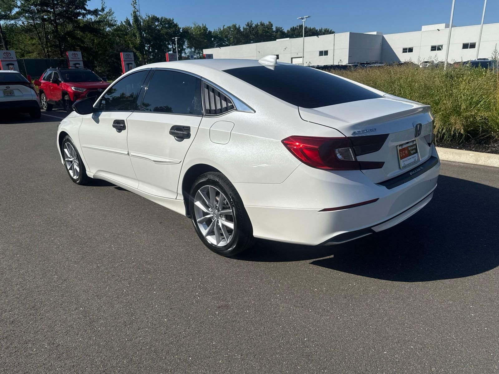 Used 2021 White Honda LX image 7