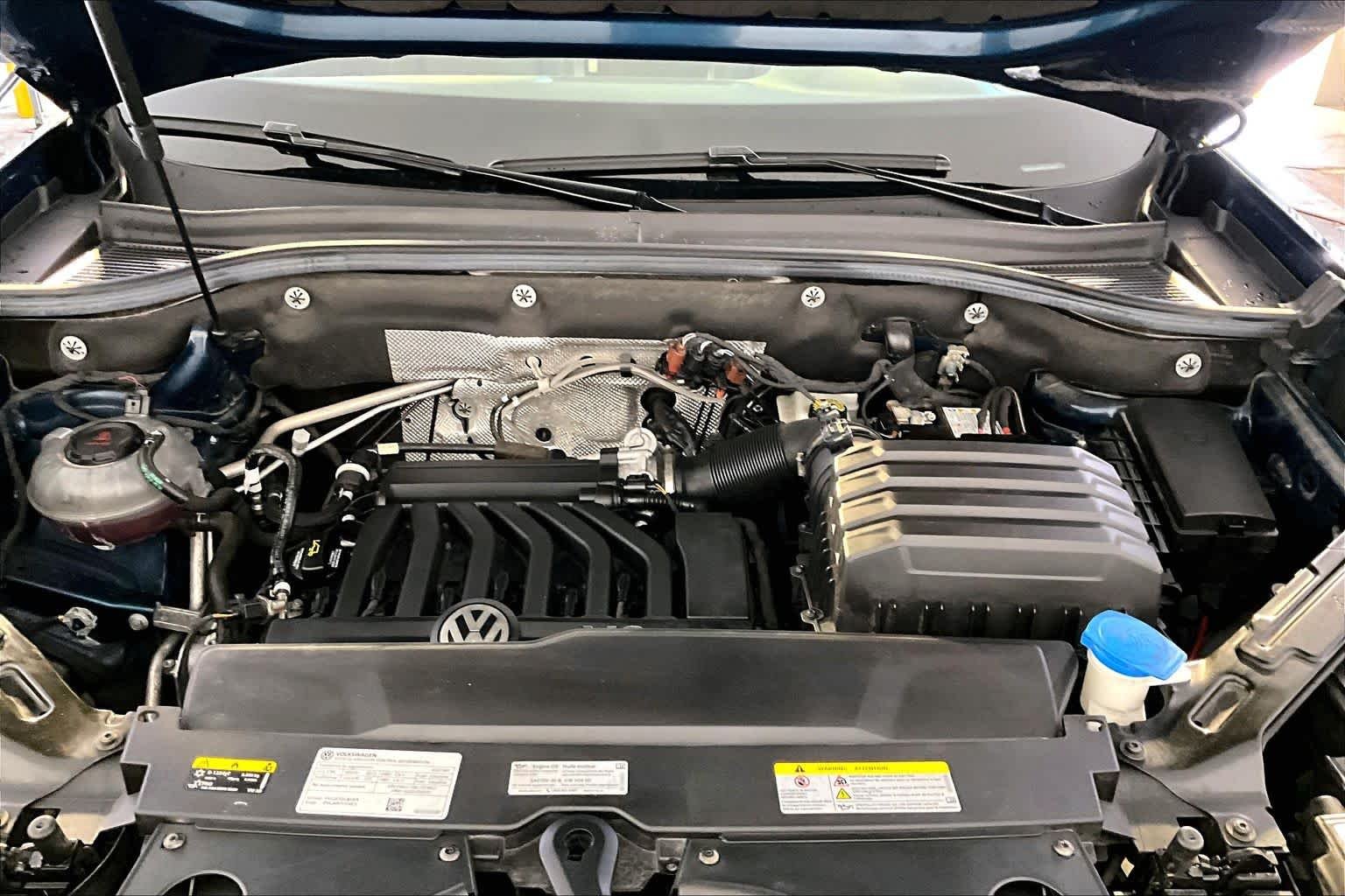 Used 2023 Tourmaline Blue Metallic Volkswagen 3.6L V6 SEL R-Line Black image 30