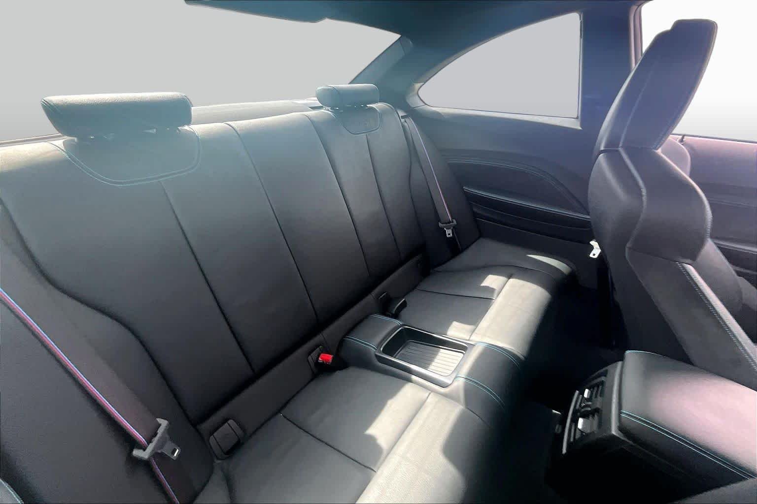 Used 2020 Black Sapphire Metallic BMW Competition image 16