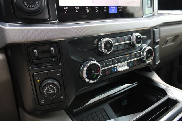 New 2026 Glacier Gray Metallic Tri-Coat Ford Platinum image 17