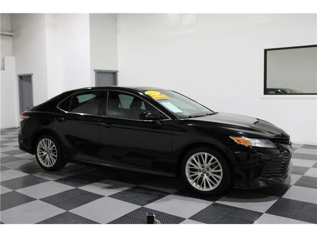 2019 Toyota Camry XLE Sedan 4D