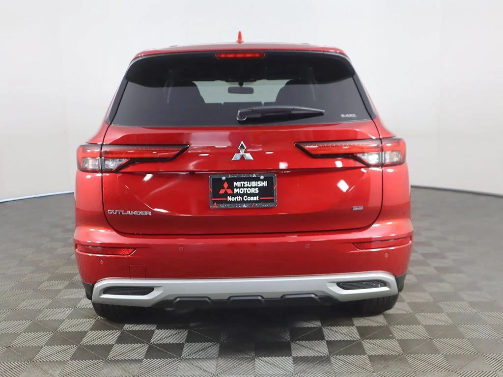 Used 2024 Red Mitsubishi SE image 13