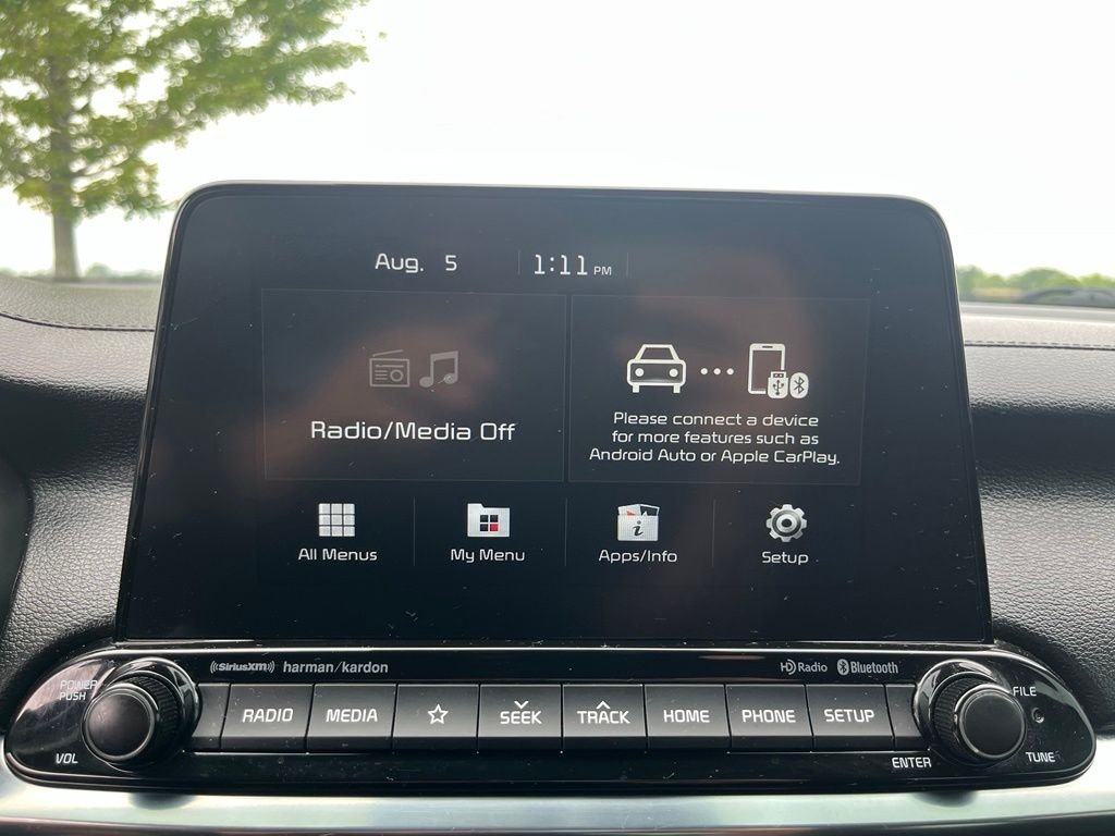 Used 2021 White Kia GT image 17