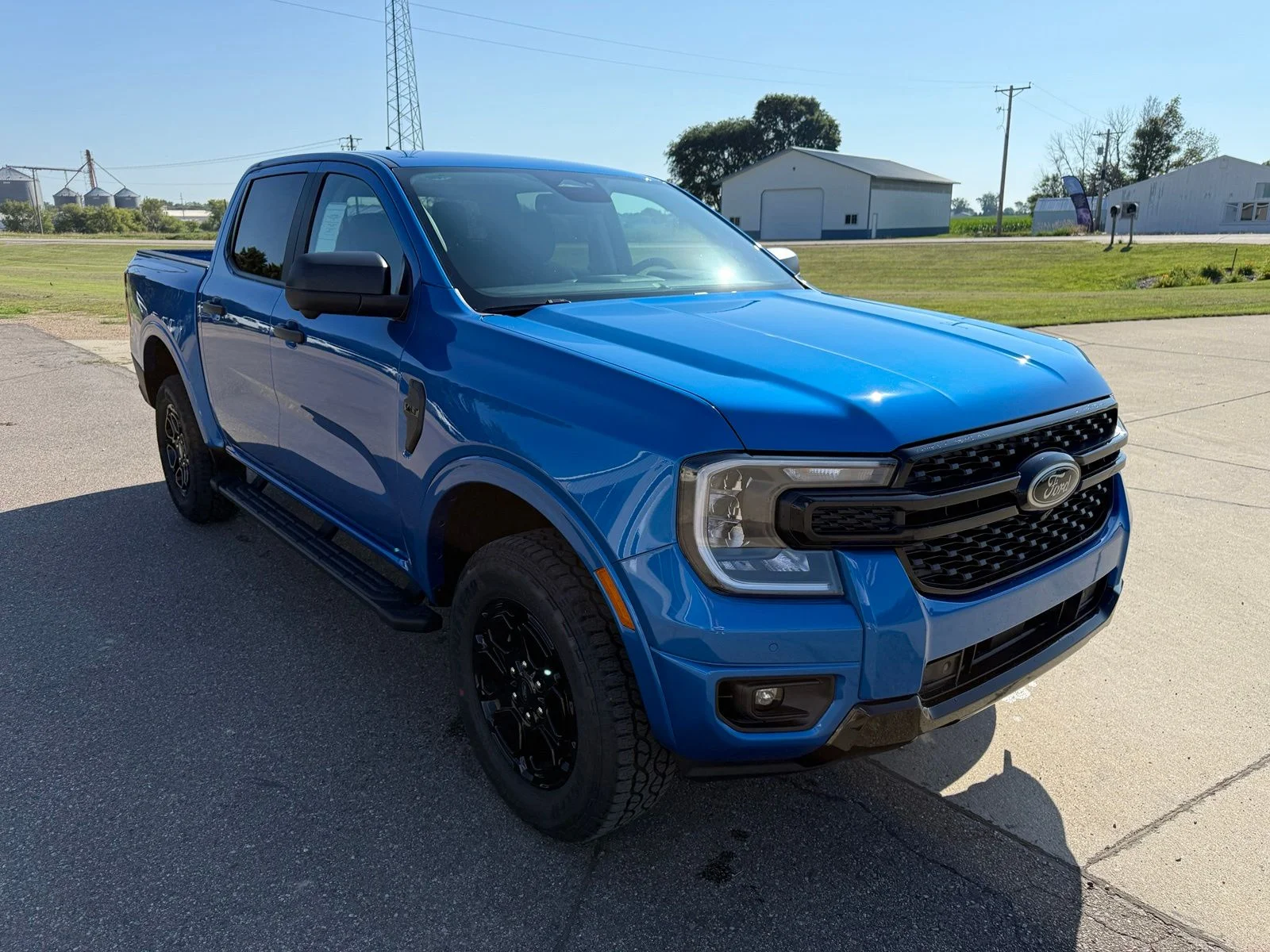 New 2026 Velocity Blue Metallic Ford XLT image 9