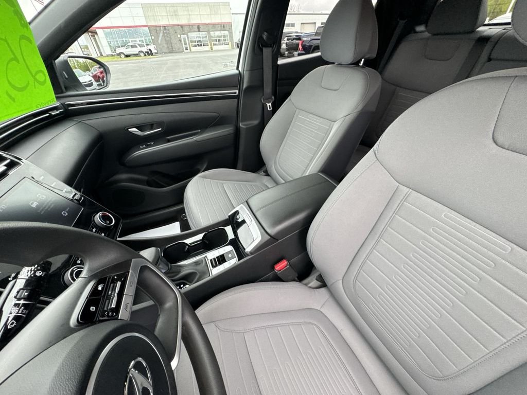 Certified Used 2024 White Hyundai SE image 27