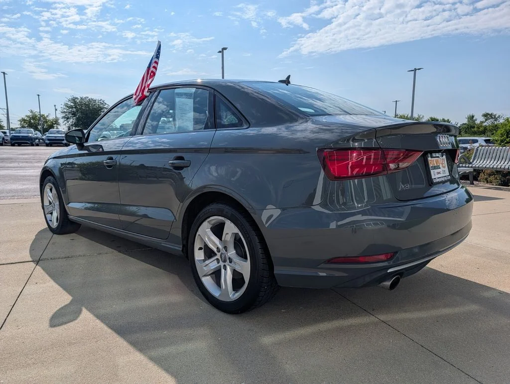 Used 2018 Gray Audi 2.0T Premium image 7