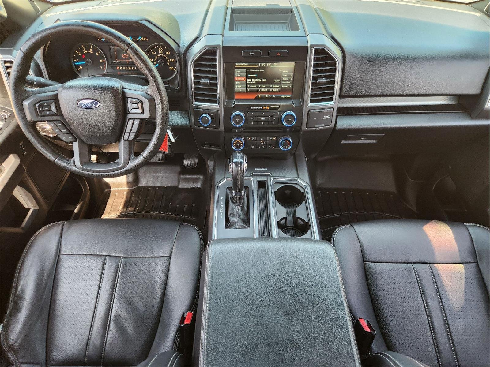 Used 2015  Ford XL image 25