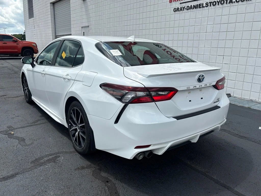 Used 2023 White Toyota SE image 6