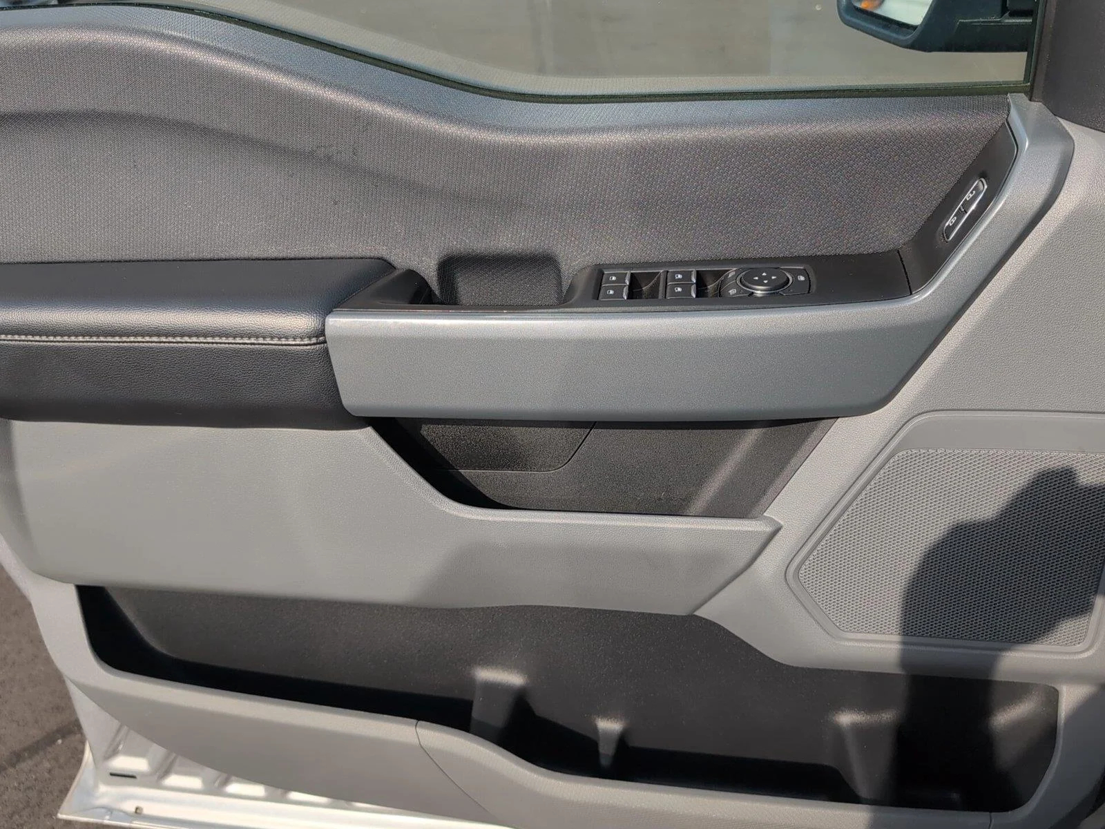 Used 2023 Iconic Silver Ford XLT image 14